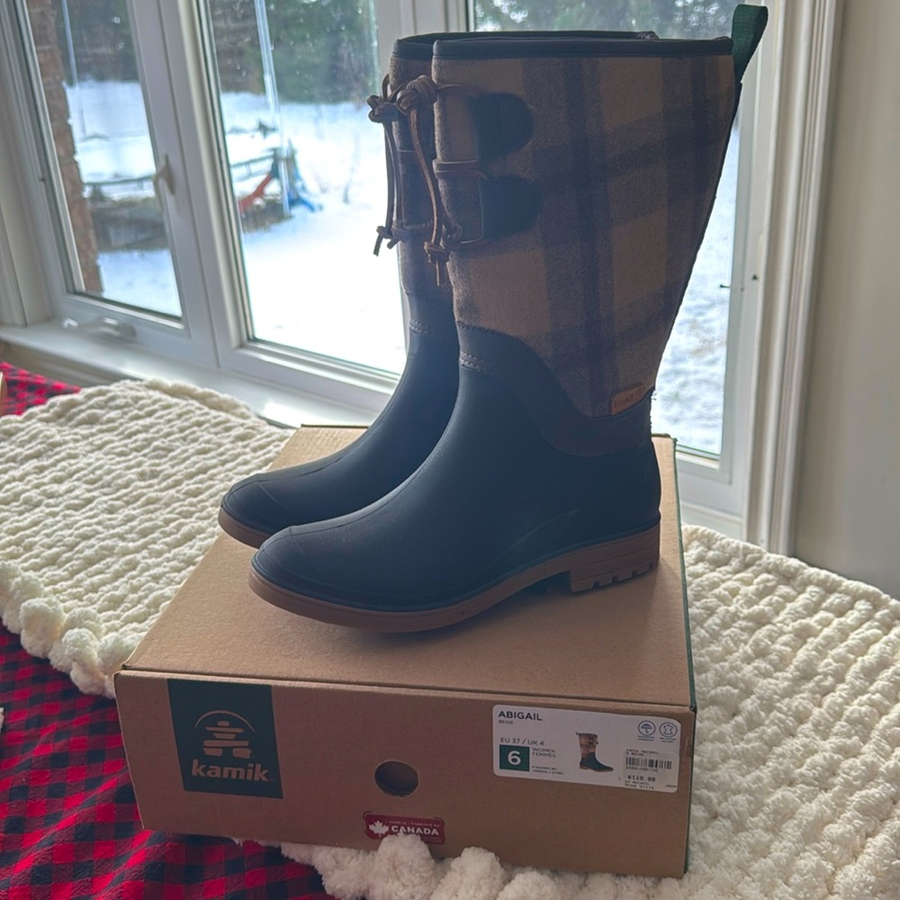 Kamik Abigail Boots for Winter and Rain